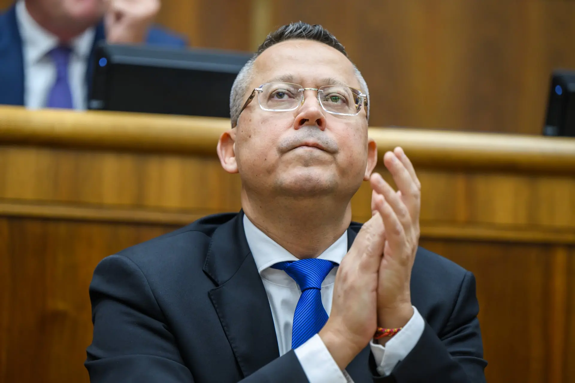 HradAxis automatizované obchodovanie